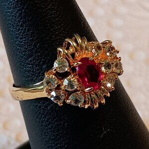 Unique 18K GE Cluster Ring with Ruby Red Focal Stone Vintage Marked Size 8